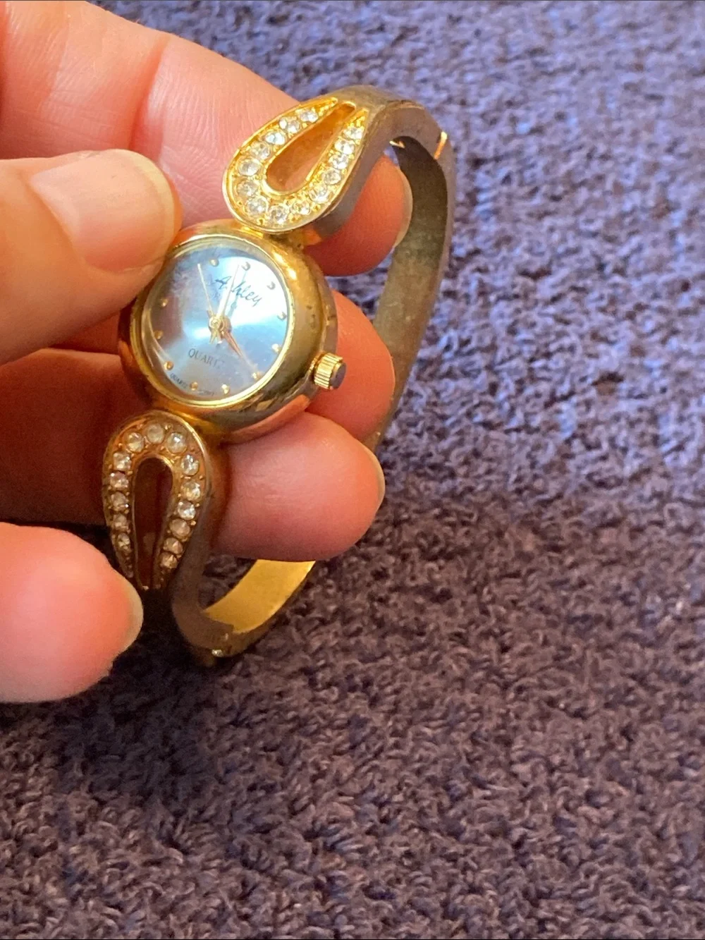 Gold-Tone Crystal Ladies Watch Blue Dial Runs Perfectly